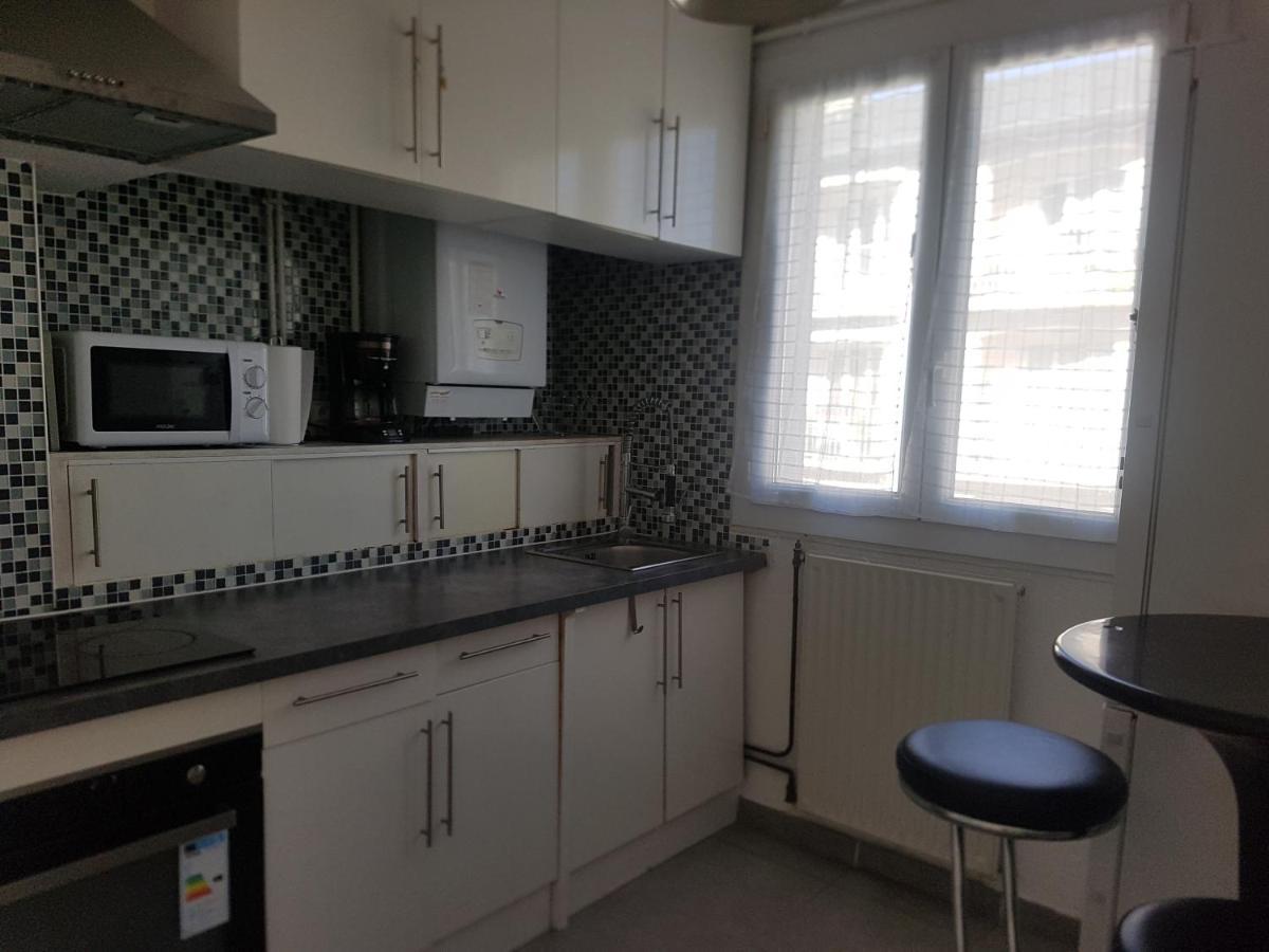 Logement Entier - Appartement T4 Hypercentre Dans Une Rue Calme - Stationnement Gratuit Тарб Екстериор снимка